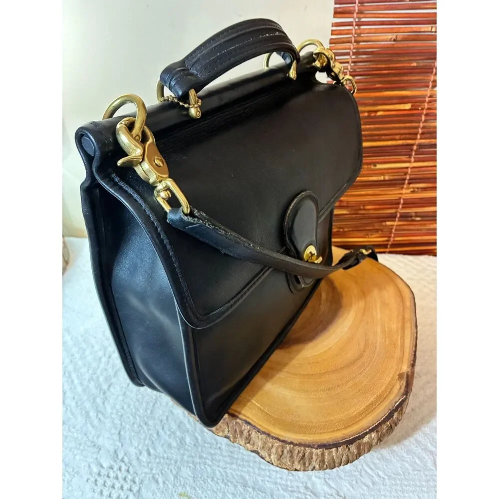 Vintage Coach Willis Bag Black Leather Crossbody 9927